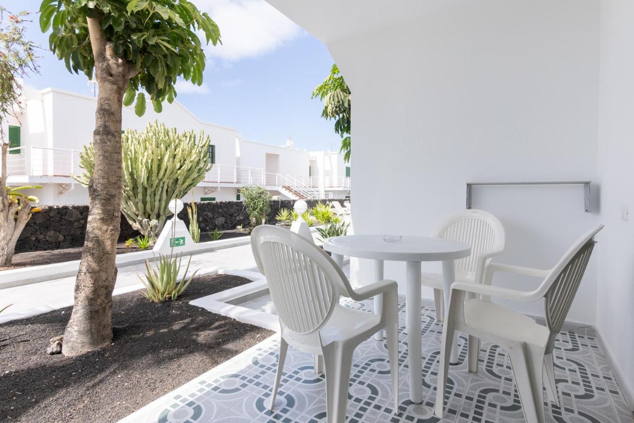 Apartamentos Aloe Puerto del Carmen  Bagian luar foto