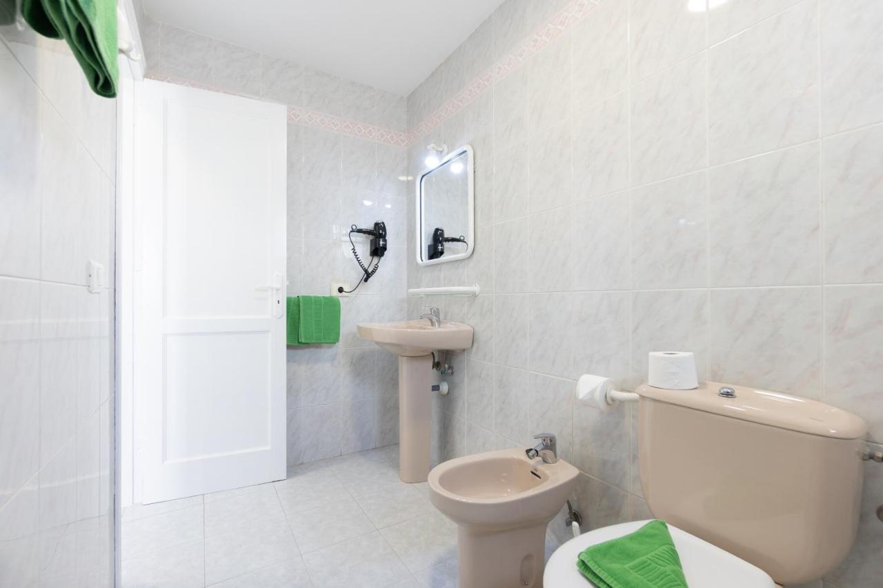 Apartamentos Aloe Puerto del Carmen  Bagian luar foto