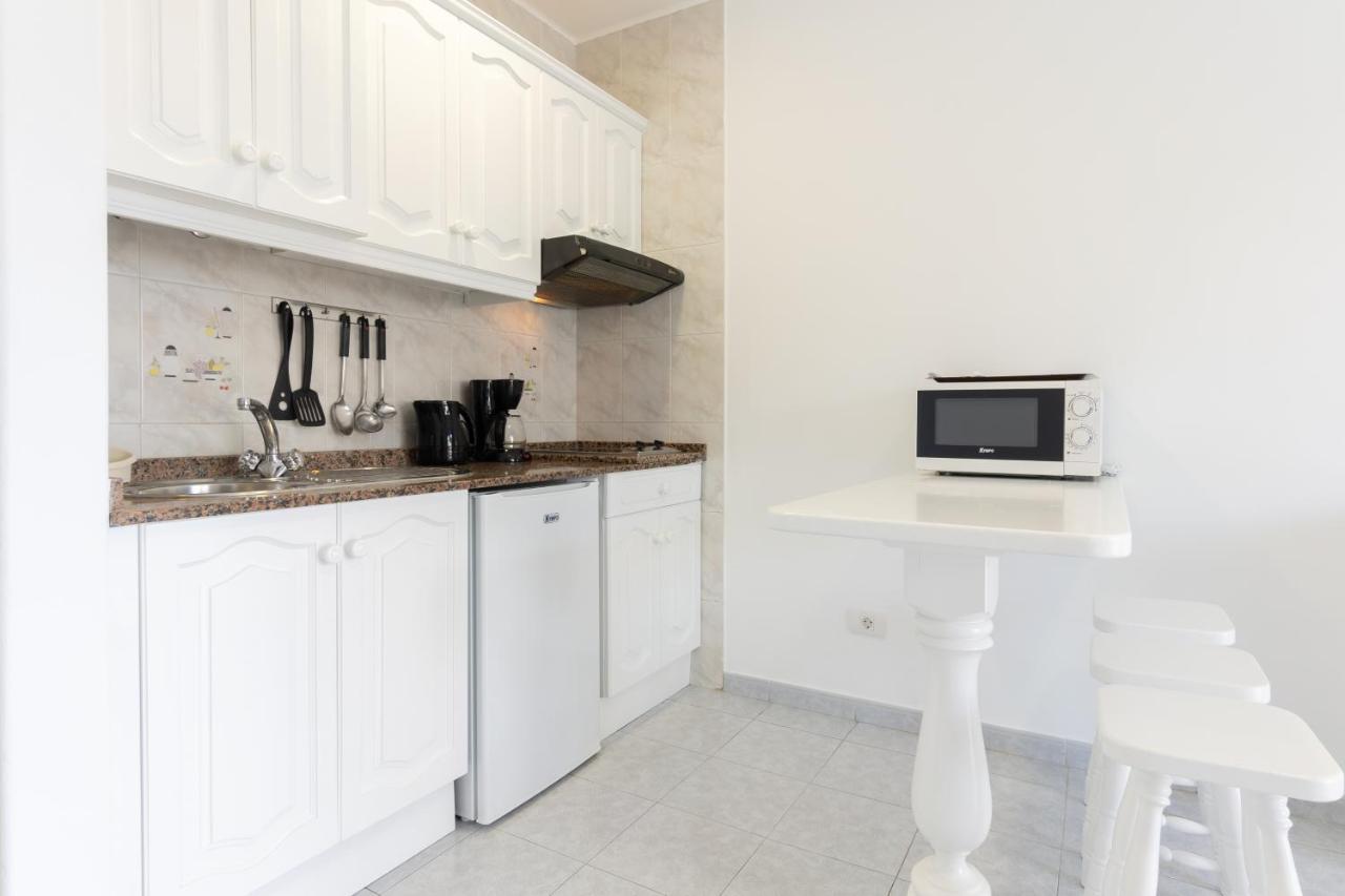 Apartamentos Aloe Puerto del Carmen  Bagian luar foto