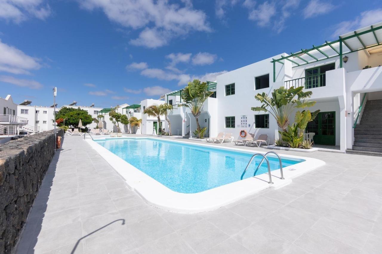 Apartamentos Aloe Puerto del Carmen  Bagian luar foto
