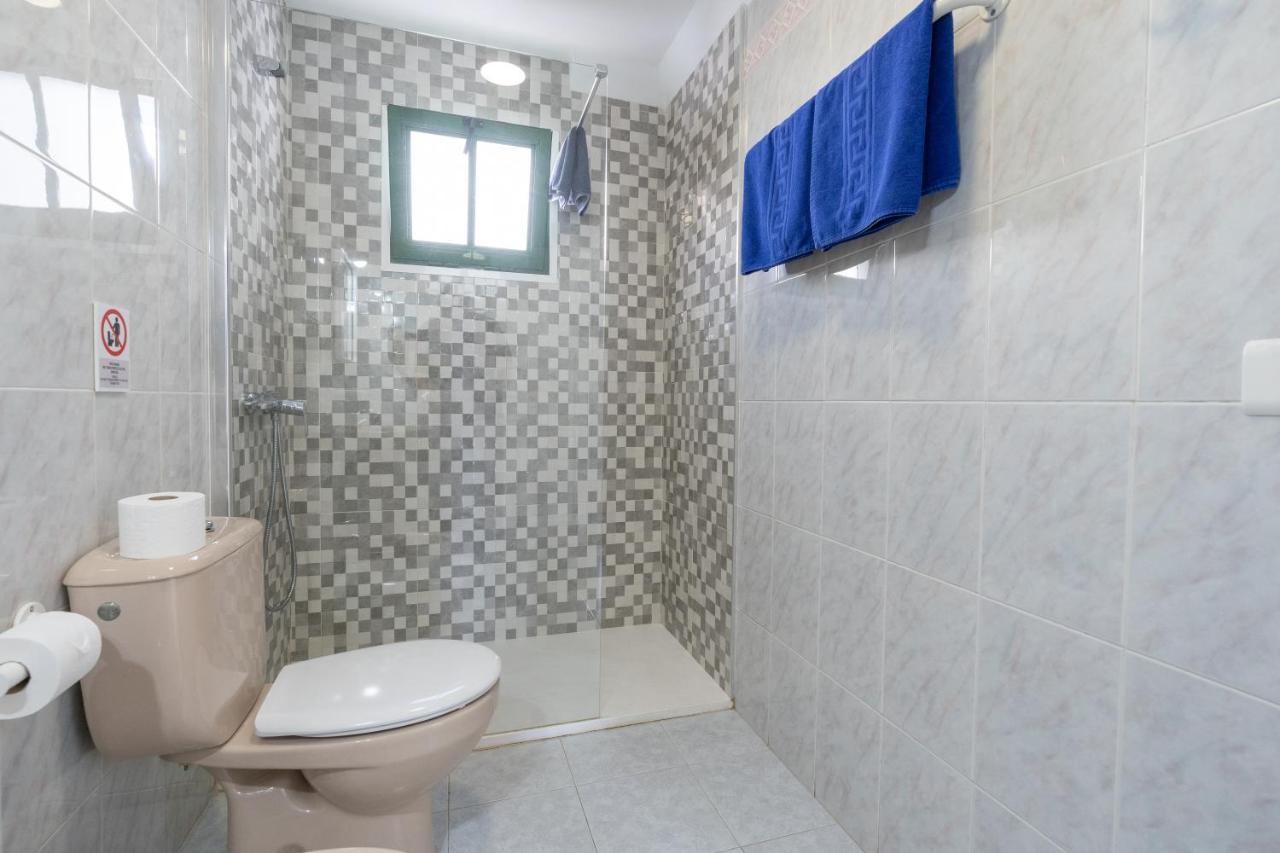 Apartamentos Aloe Puerto del Carmen  Bagian luar foto