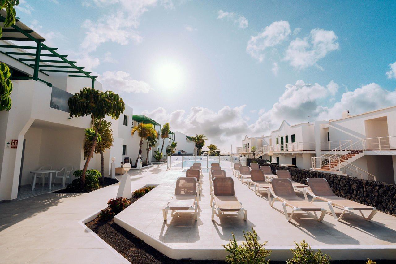 Apartamentos Aloe Puerto del Carmen  Bagian luar foto