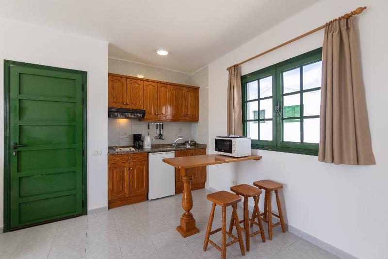 Apartamentos Aloe Puerto del Carmen  Bagian luar foto