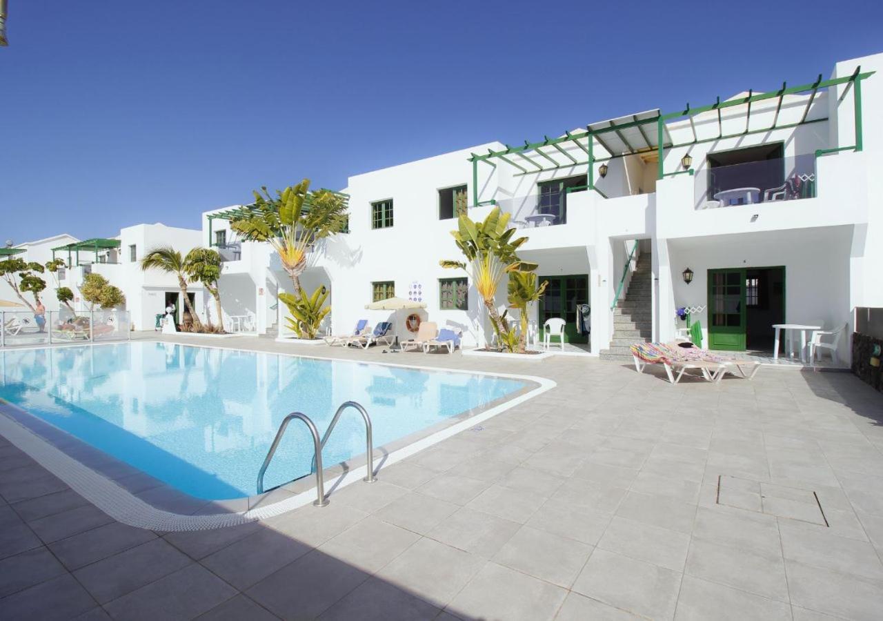 Apartamentos Aloe Puerto del Carmen  Bagian luar foto