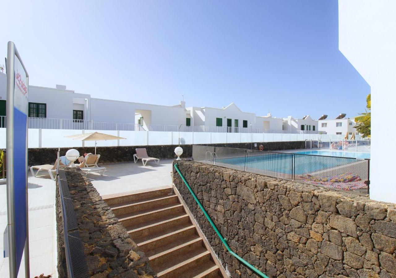 Apartamentos Aloe Puerto del Carmen  Bagian luar foto