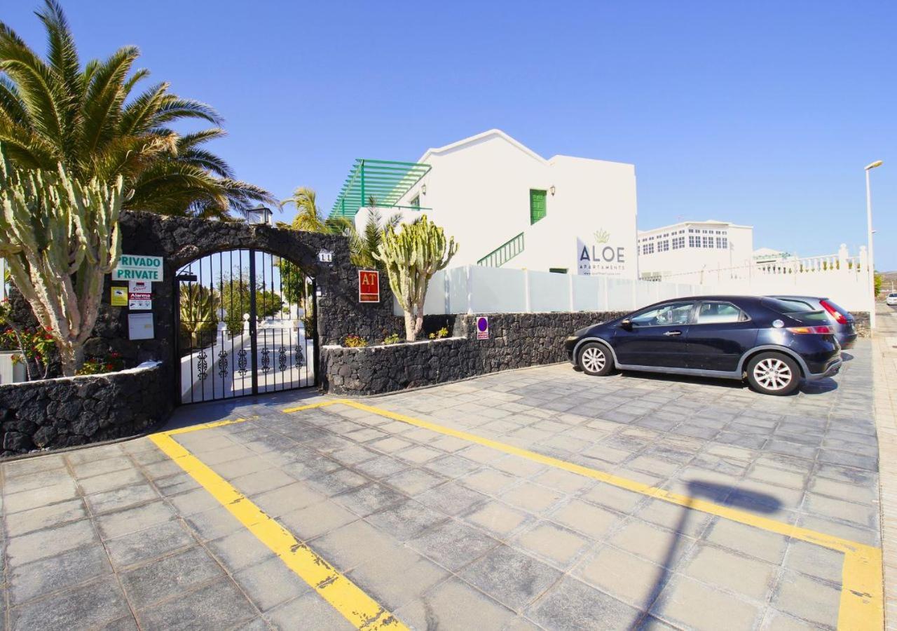 Apartamentos Aloe Puerto del Carmen  Bagian luar foto